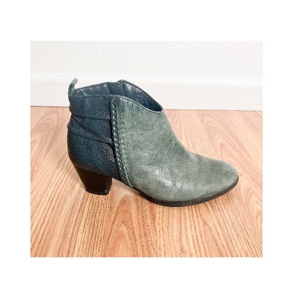 Earth Shoes - Earth Cypress Ankle Boots Booties Shoes Womens Forest Green Leather Size 8.5